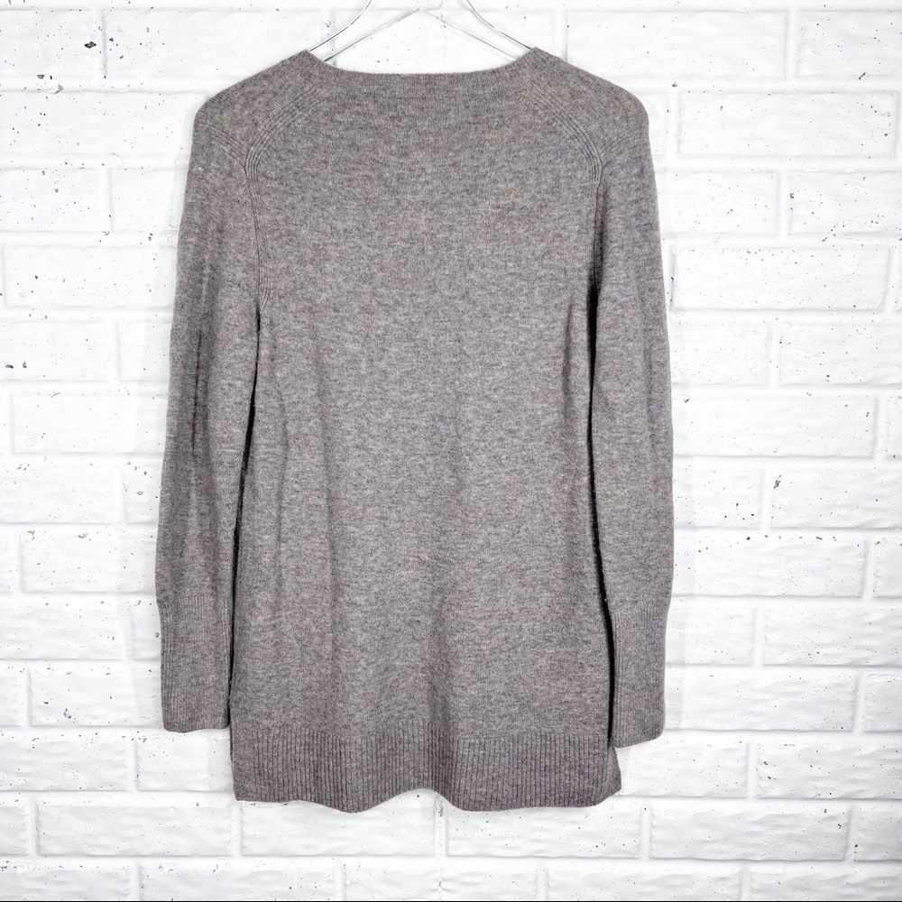 J.CREW Merino Wool | Alpaca blend v-neck sweater with pockets - Picture 4 of 8